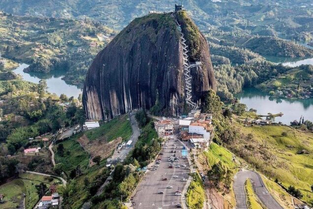 Full day to Guatapé from Medellín