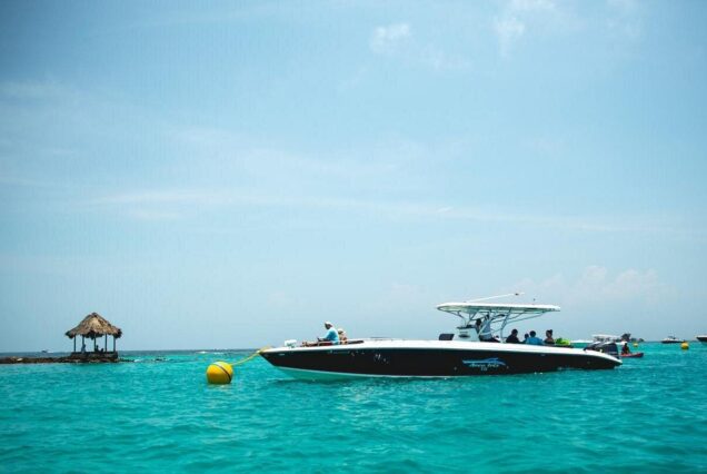 Boat rental all day in Cartagena