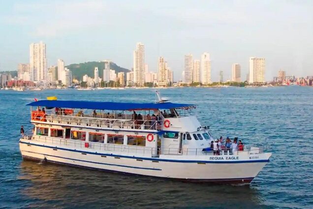 Cartagena Bay Cruise with Bar Libre