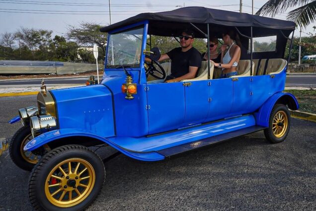 Explore Cartagena in a Private Classic Car Tour